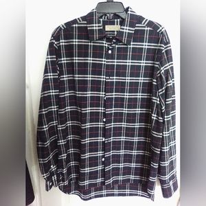 Authentic Burberry men's Navy colored button up dress shirt XL